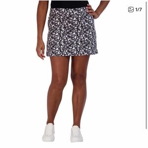 Tranquility Black and White skort